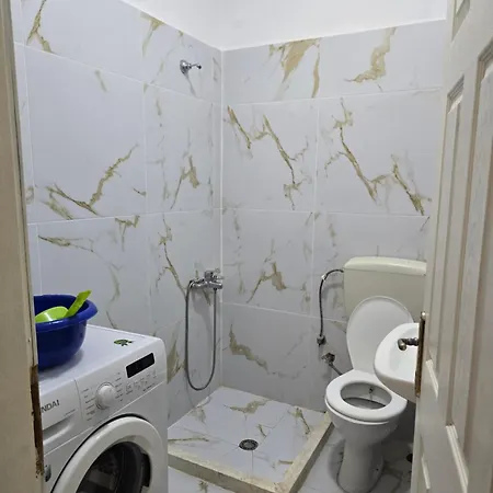 Roan Room's Appartement Golem (Tirana)